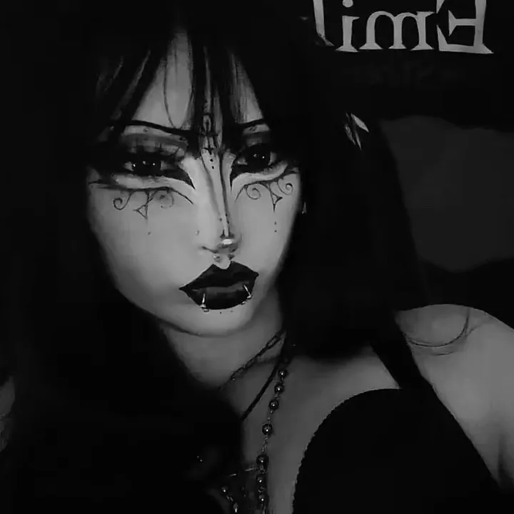 zxmbie.kittyy