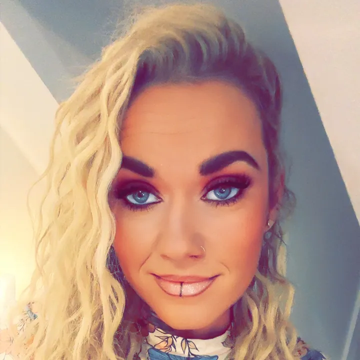 charlottehands6