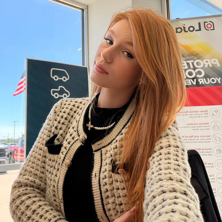 @thecarsalesgirly