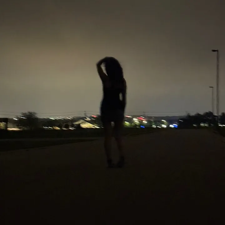 @lilybhale