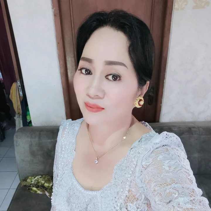 raisuyastri5