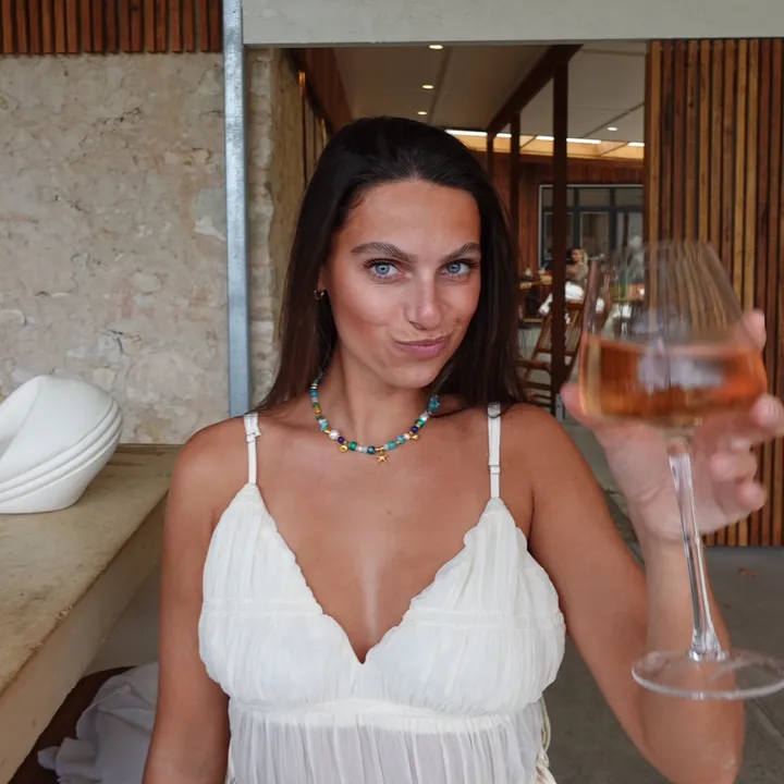 emma.peto