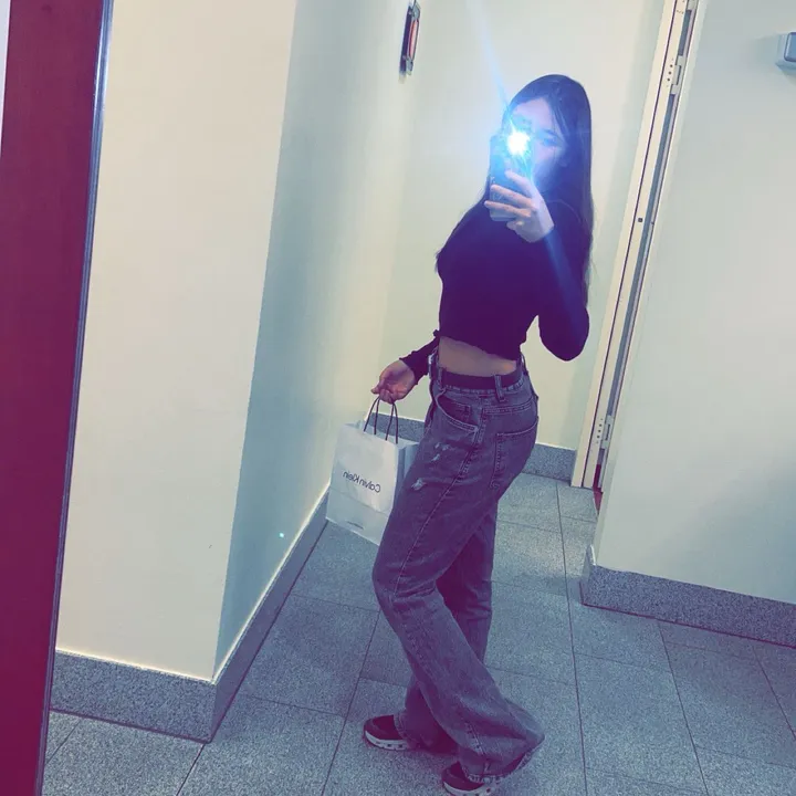 _leonie.hi