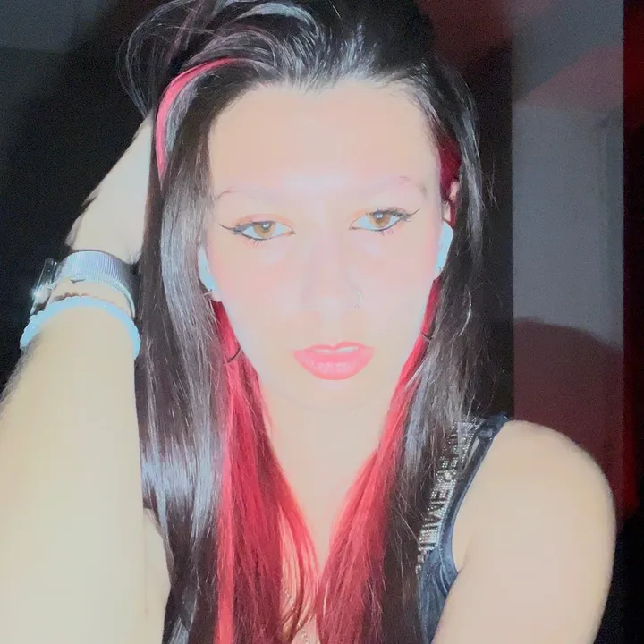 l1na_lee._