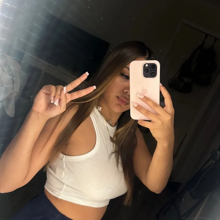 nelllyy_1