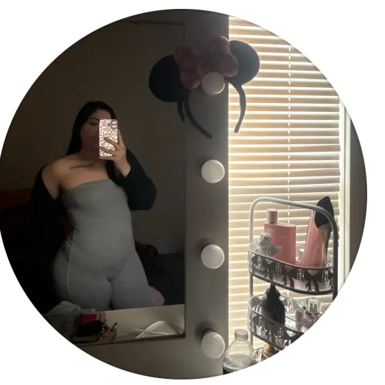 lesliee_vv