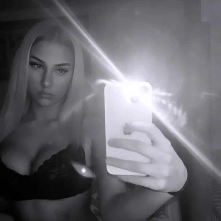 @sophiejoan_