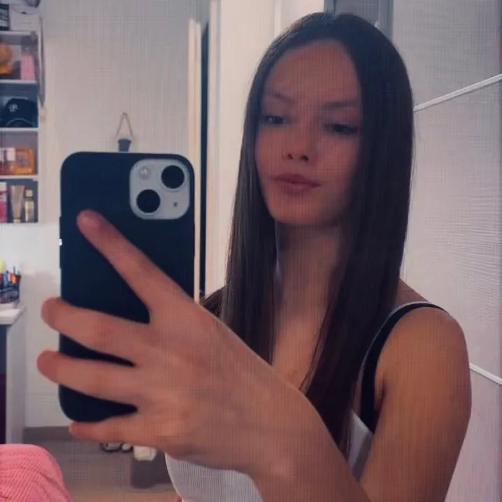 @_zoeancillotti_