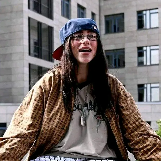 ..billie8