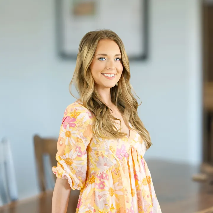 bri_the_realtor