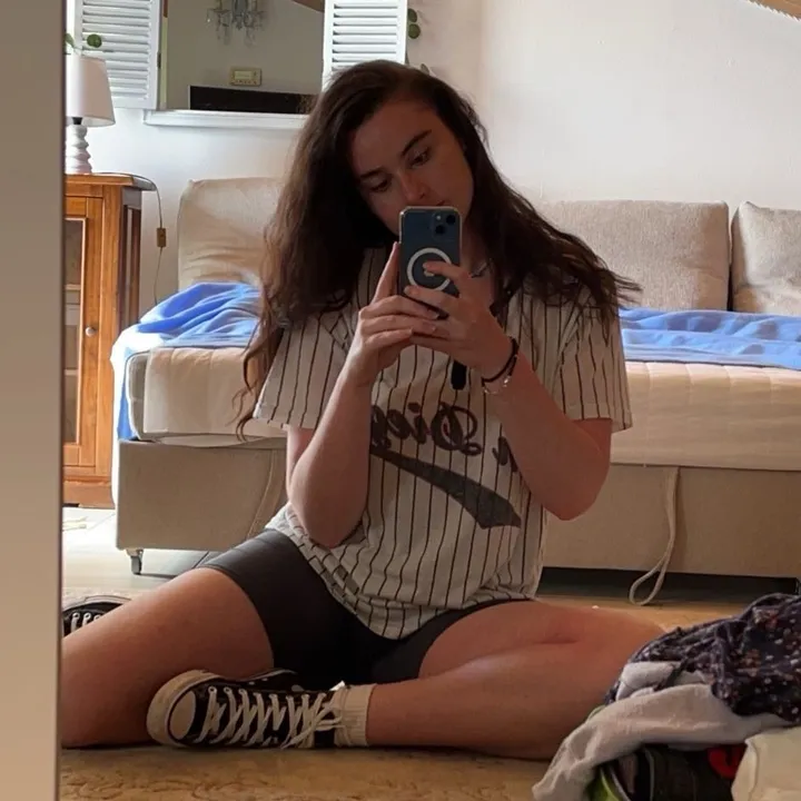 @madeleinesonghurst