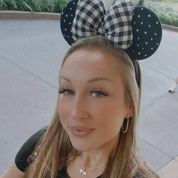 amandaakaee