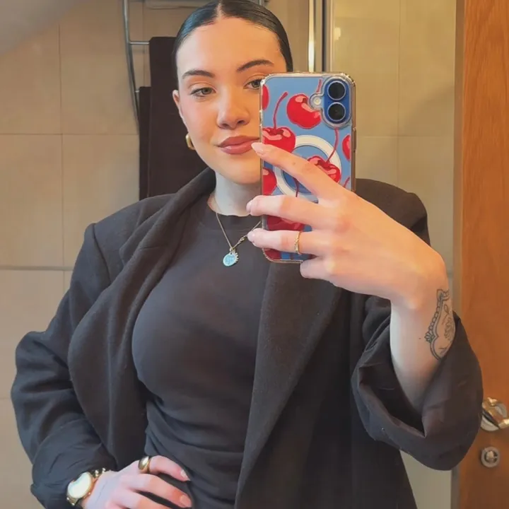 @luaanalvarez_