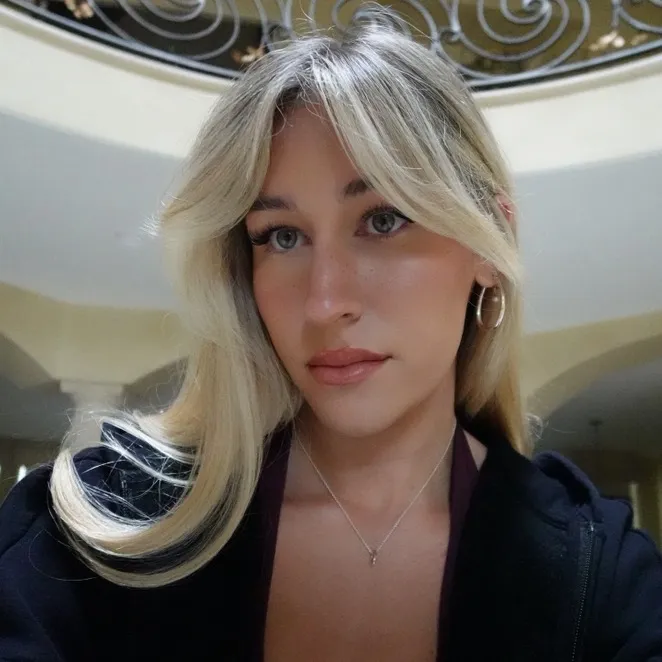 carlyyhoward