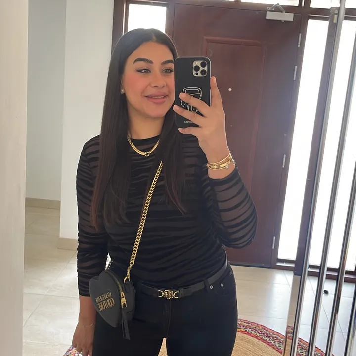 @nevineyacout1