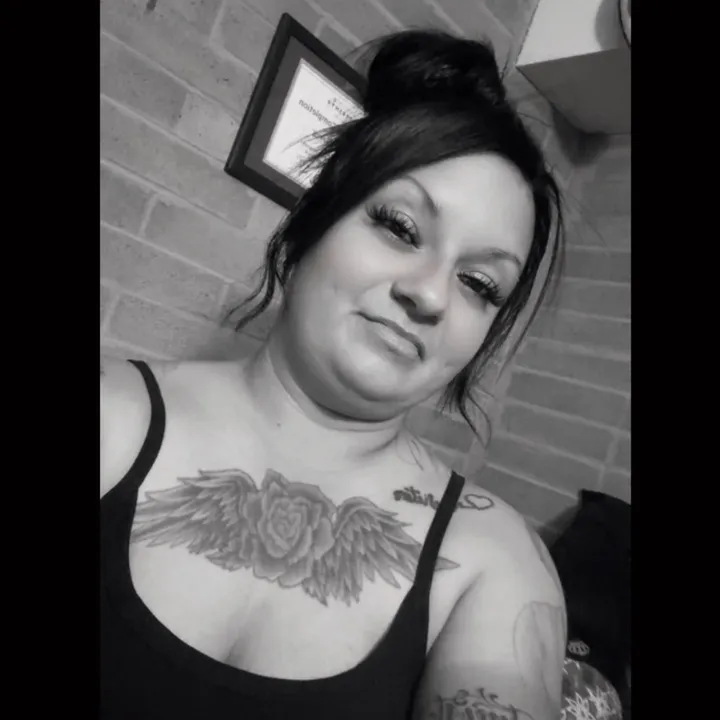 nikkicasaus