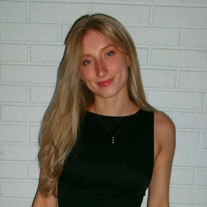 @kinsieellis_