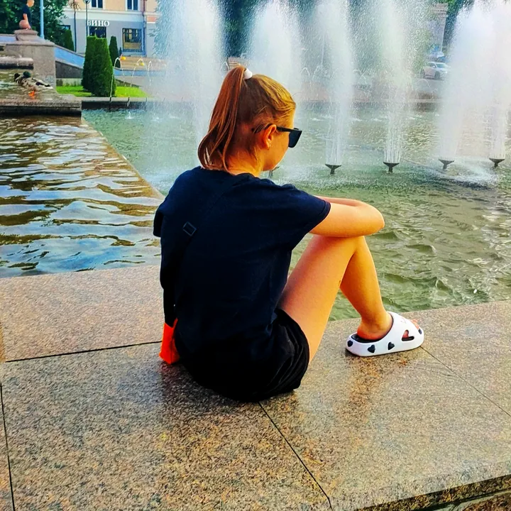 @polinochka812