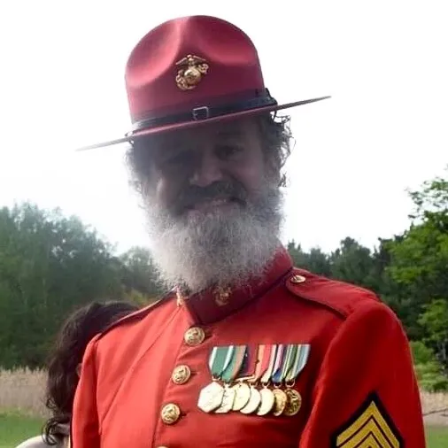 @gunnyclaus