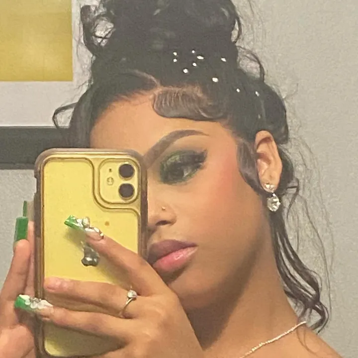 @curlyyyxlydiaaa