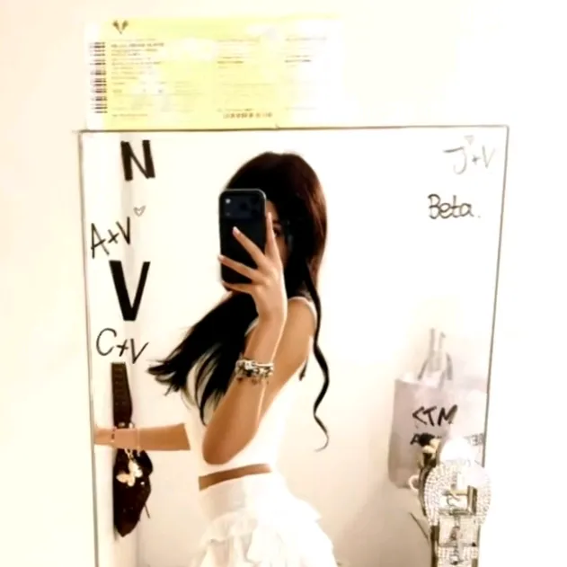 @elisa.spammm94