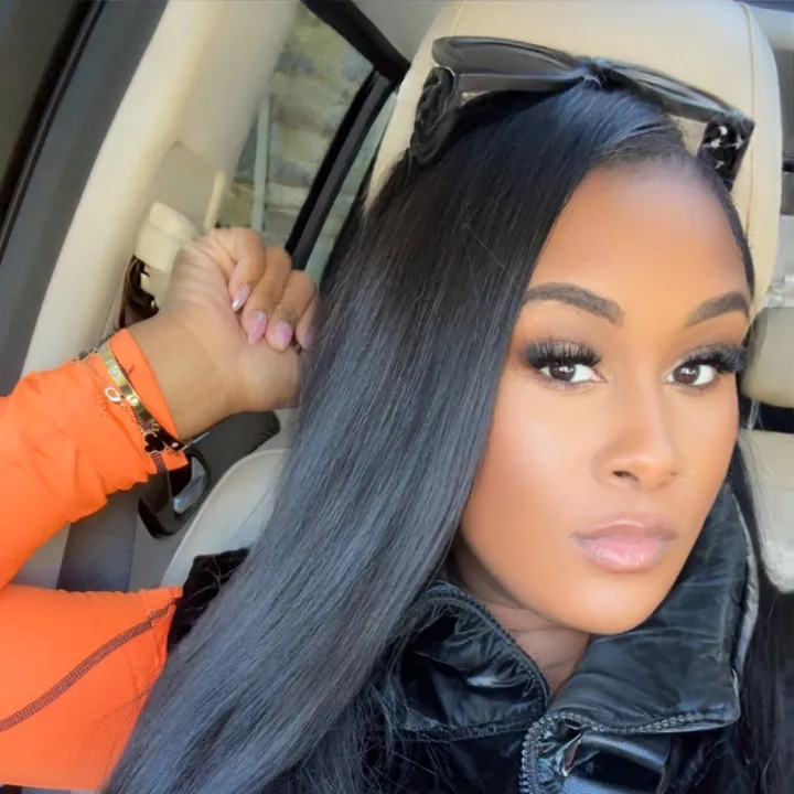 @curvy_nay