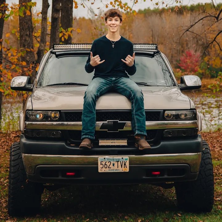 @ty_hughes_