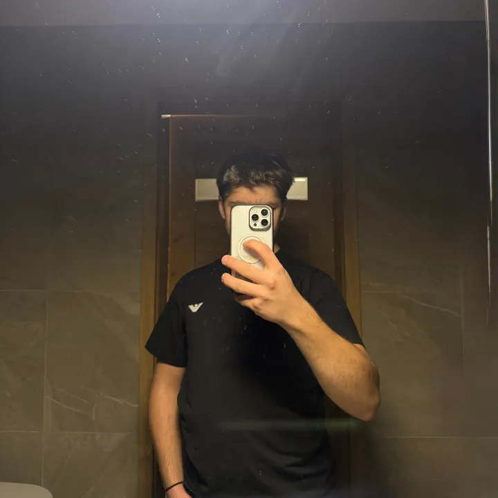 @kacperx15