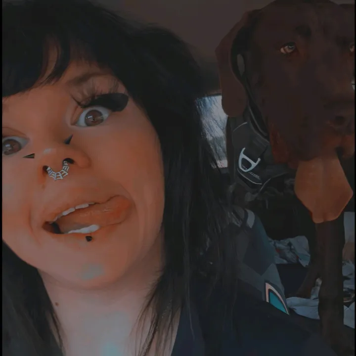 that_weird_chick___