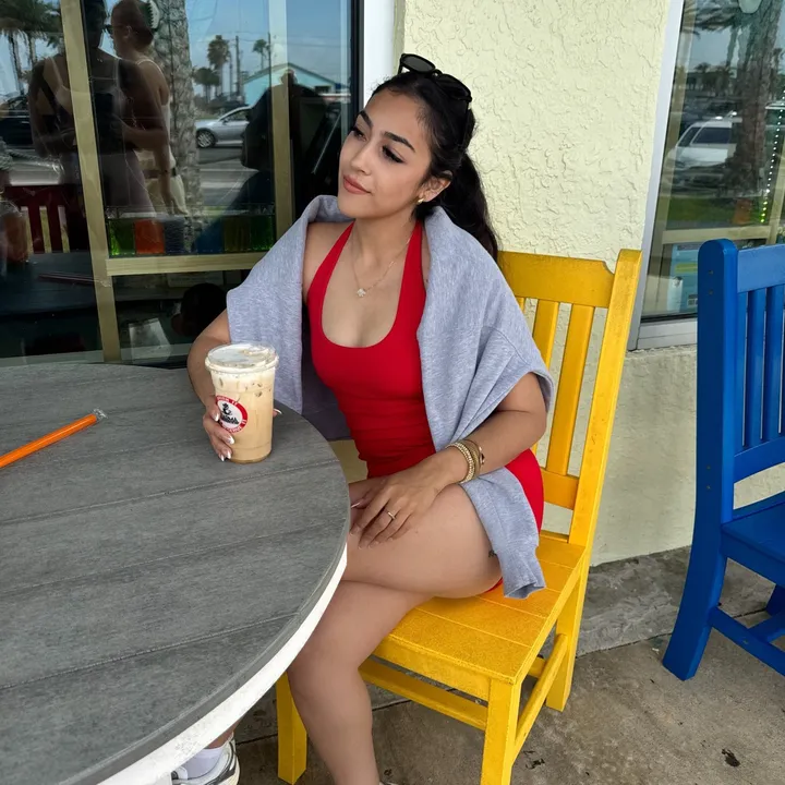 @desireeegarciaaa