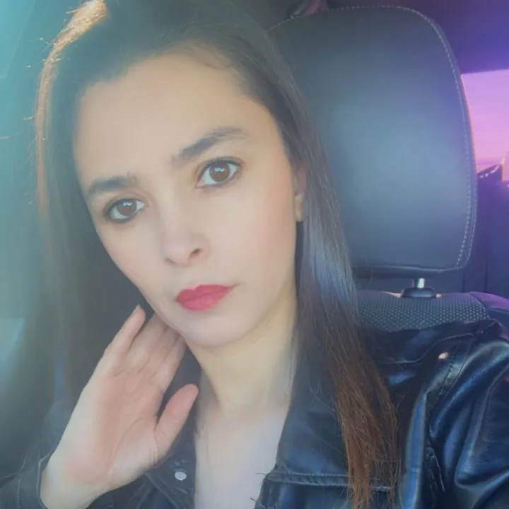 @annakannysanchez