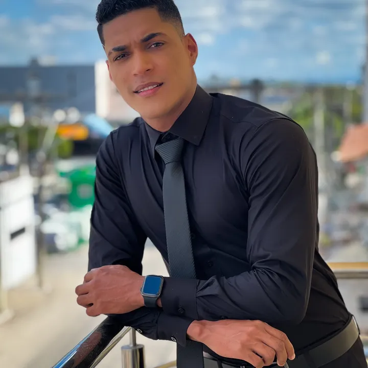 @uarlenaguilar