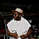 @b.junior976