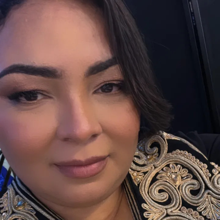 @khadijaederar
