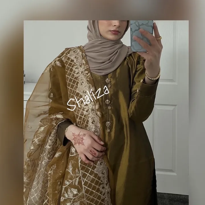 @shaliza18