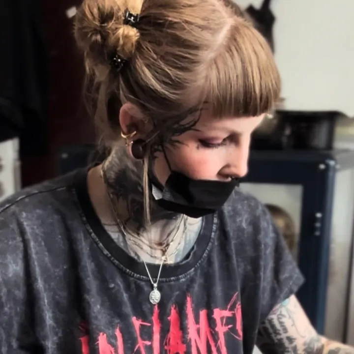 @lora.lutattoo