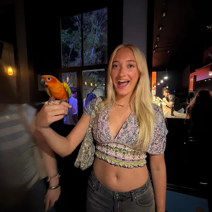 @livvyslutzz9