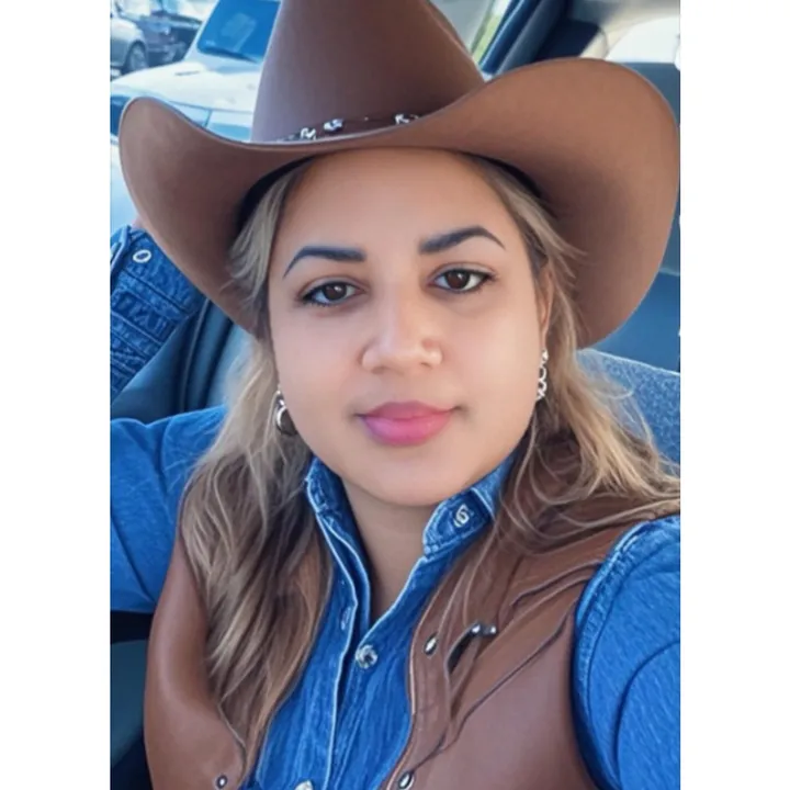 @giselle_1825