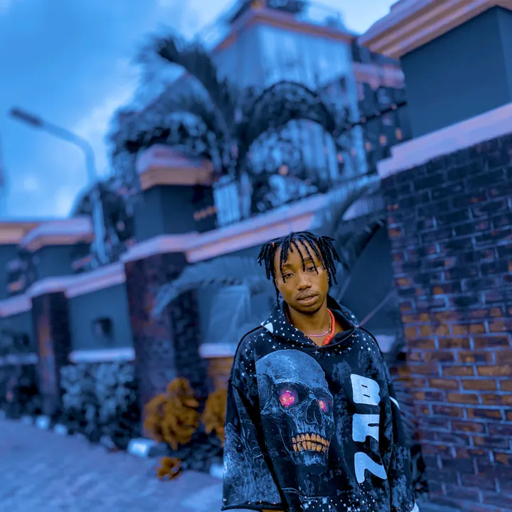 sir_money07