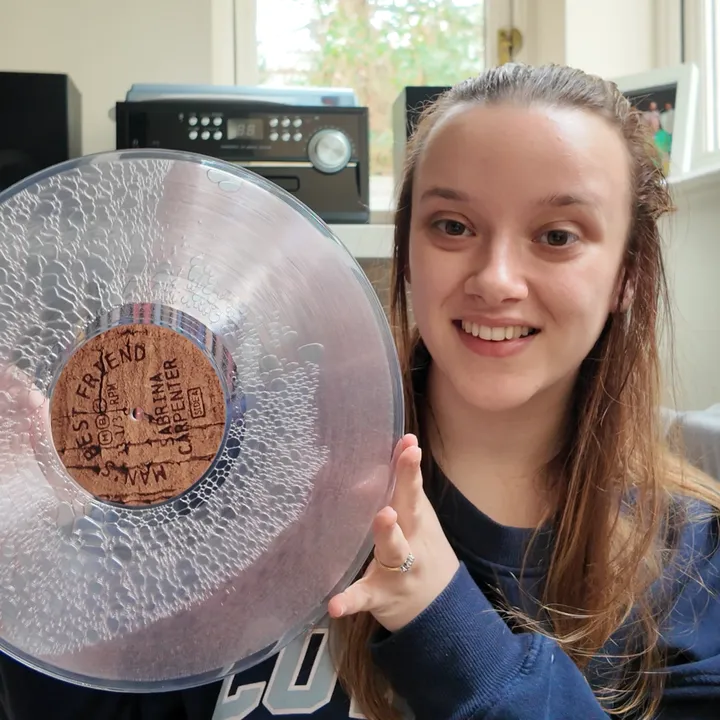 katiesvinyl_