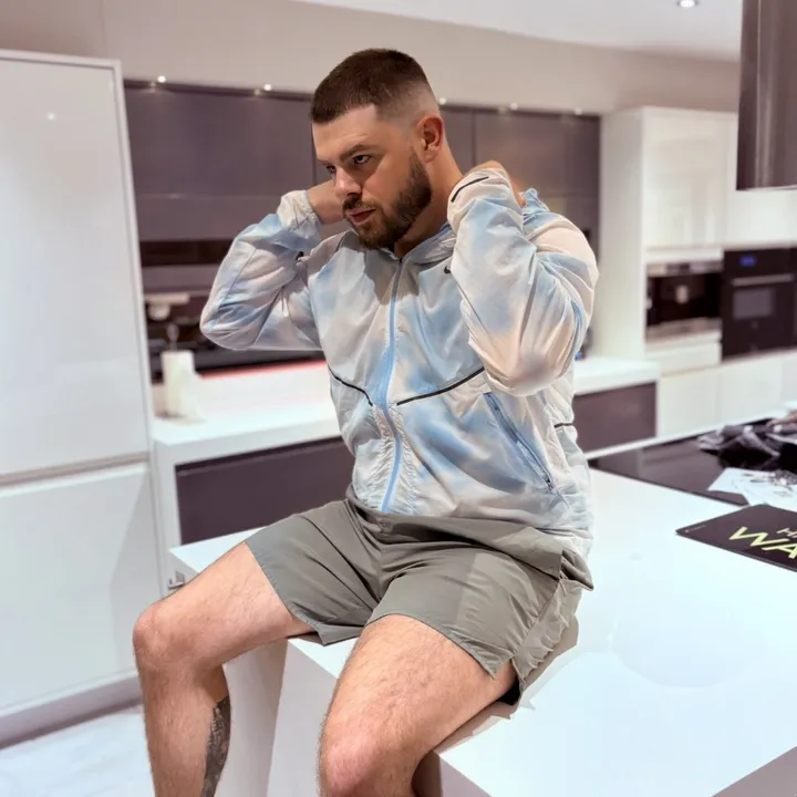 @kobezofficial