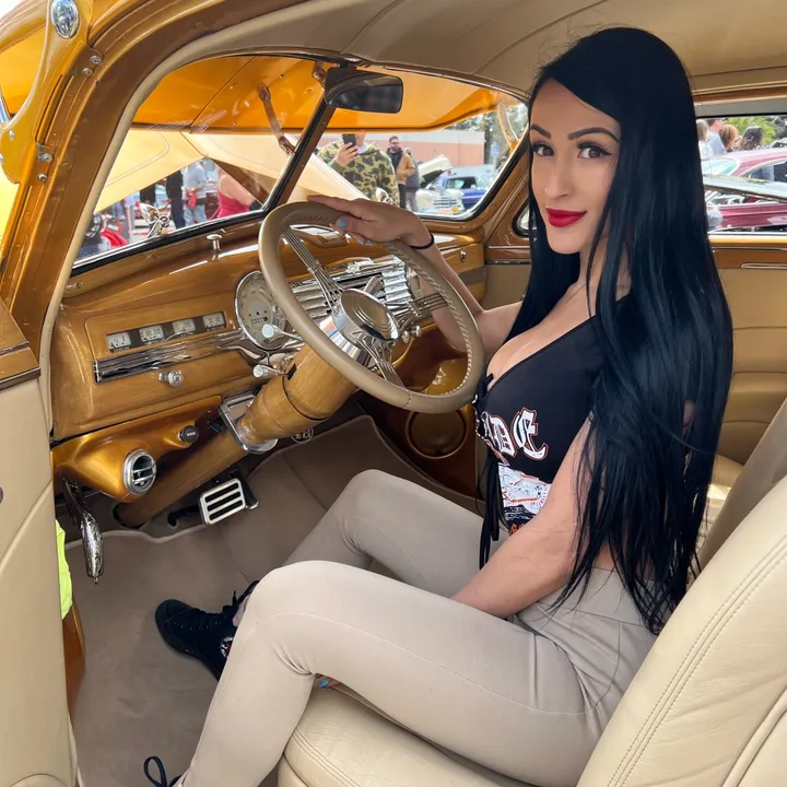 @devinadeanna