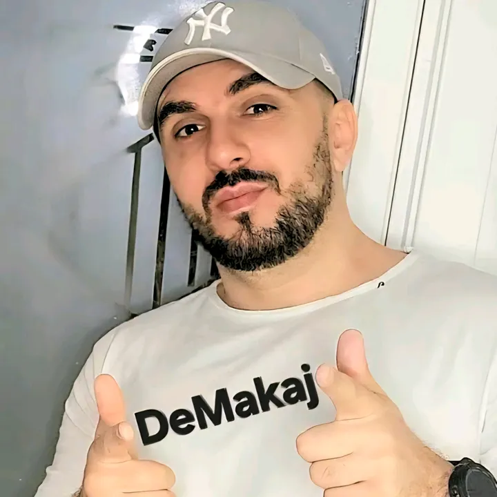 de.makaj
