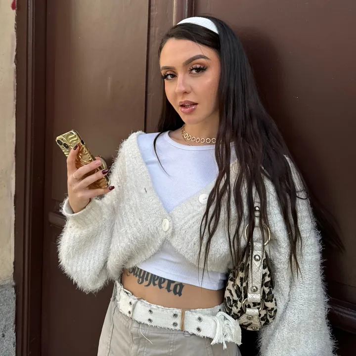 alohaa_dianaa