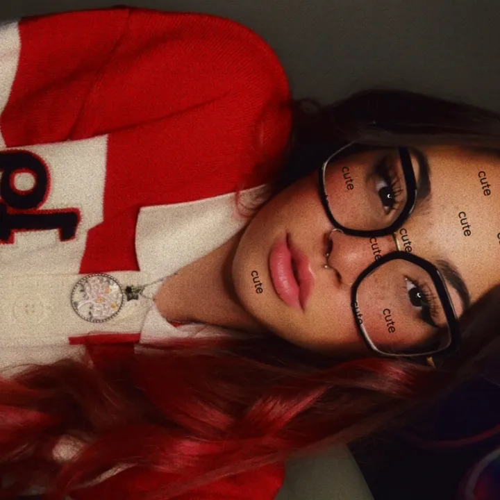 @_.yasmina__