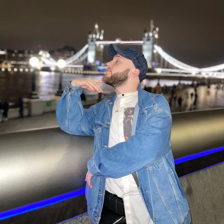 mrgreyr