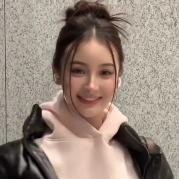 @ajdkdcvq826