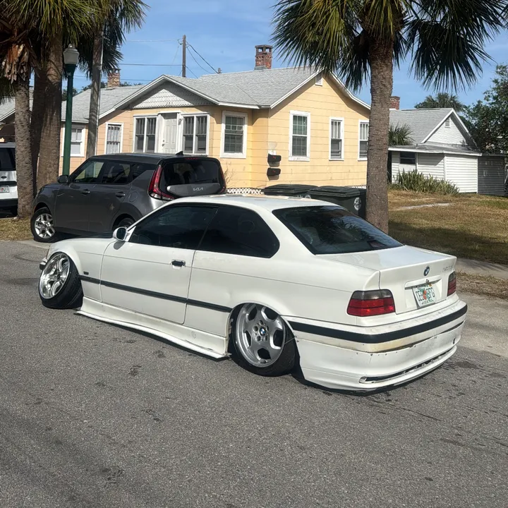 stupidsedan