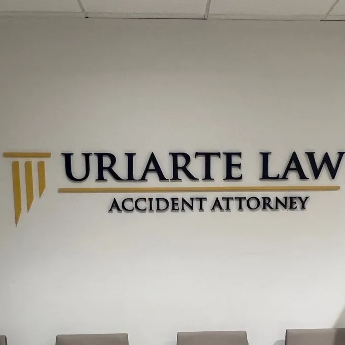 @uriartelegal