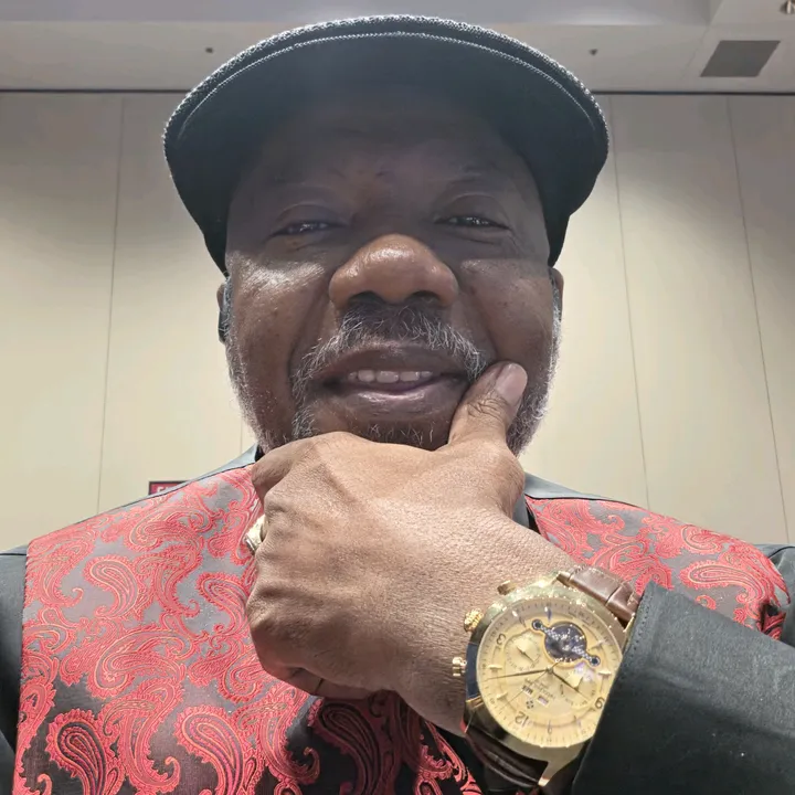 @stephenbush2